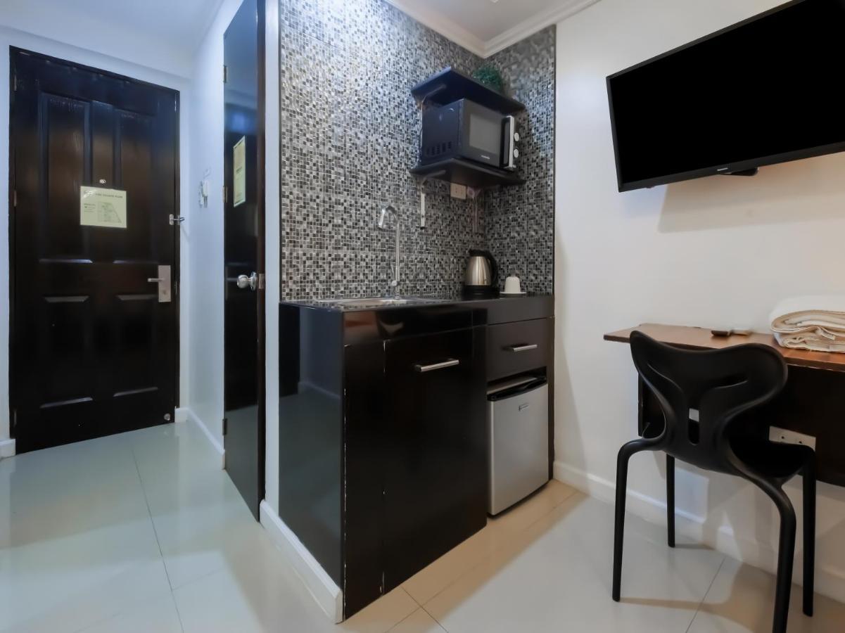 Capital O 860 Nest Nano Suites Makati Makati City Kültér fotó